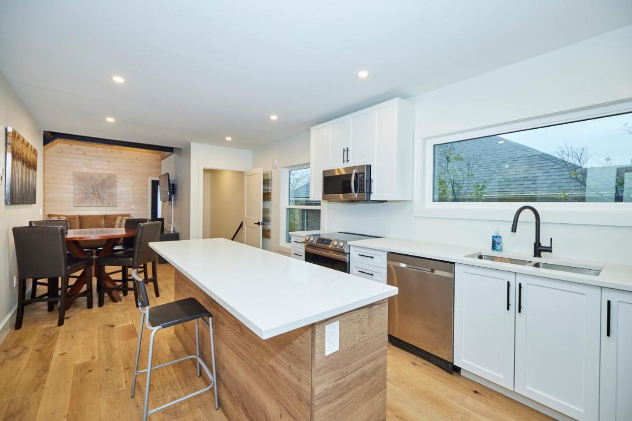 Riverview Executive Home A ไนแอการาฟอลส์ ภายนอก รูปภาพ