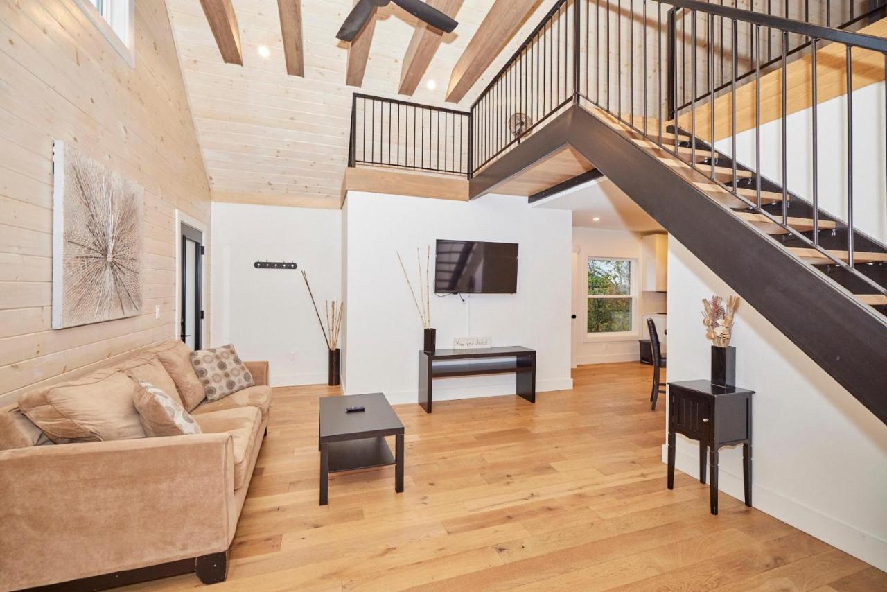Riverview Executive Home A ไนแอการาฟอลส์ ภายนอก รูปภาพ